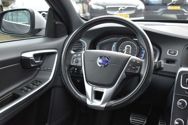 Volvo V60 T4 140 kW image number 24