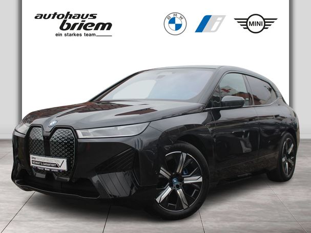 BMW iX xDrive40 240 kW image number 1