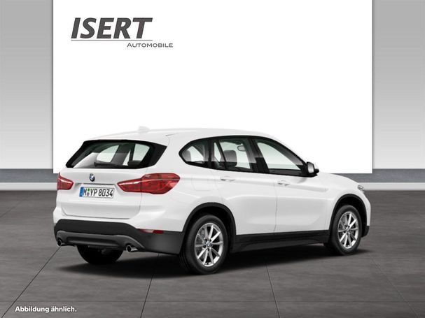 BMW X1 sDrive20i Advantage 141 kW image number 2