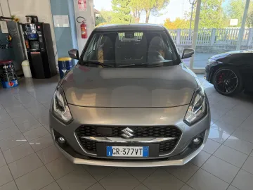 Car image 4