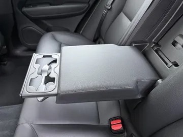 Car image 42