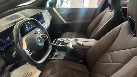 Car image 36