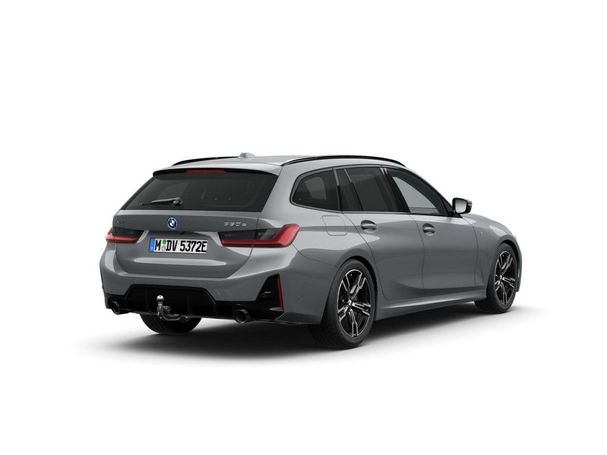 BMW 330i Touring xDrive 215 kW image number 2