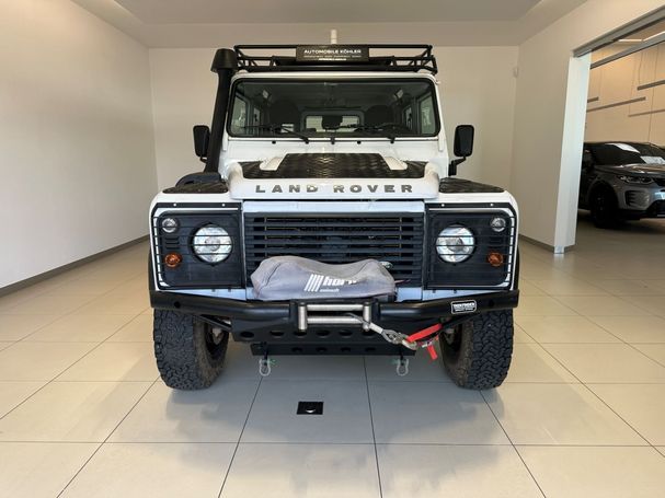 Land Rover Defender 110 TD Wagon 90 kW image number 7