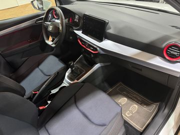 Car image 11