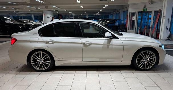 BMW 330e M Sport 185 kW image number 9