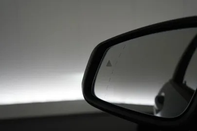Car image 29