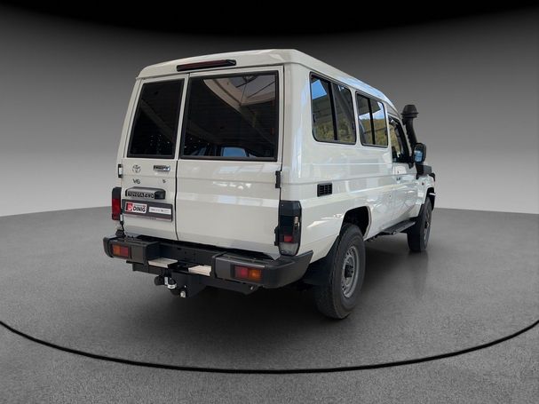 Toyota Land Cruiser 170 kW image number 4