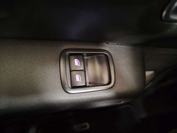 Car image 37