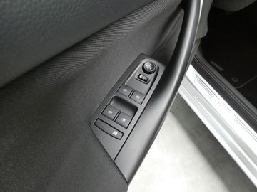 Car image 41