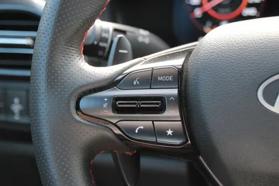 Car image 29