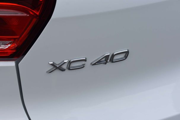 Volvo XC40 T2 95 kW image number 9