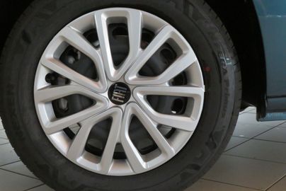 Car image 23