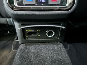 Car image 38