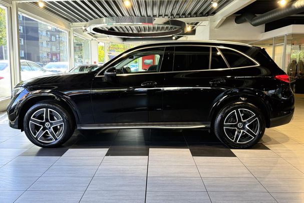 Mercedes-Benz GLC 300 e AMG Line 230 kW image number 4