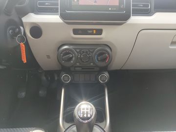 Car image 15