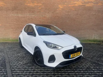 Car image 2