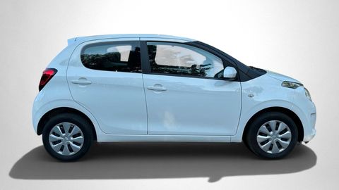 Car image 4