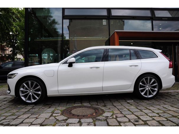 Volvo V60 T6 R AWD Momentum 251 kW image number 5