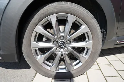 Car image 36