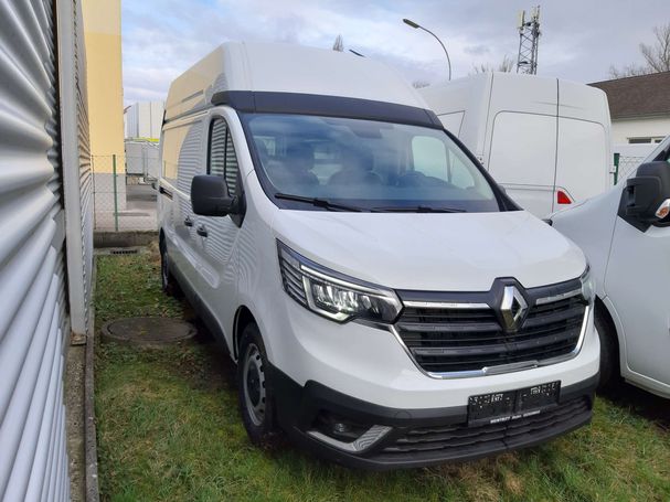 Renault Trafic dCi 150 110 kW image number 2