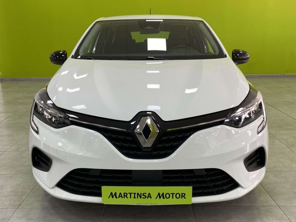 Renault Clio TCe Intens 66 kW image number 3