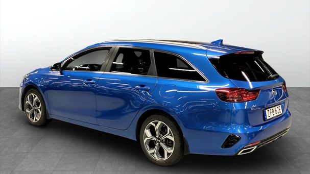 Kia Ceed Sportswagon Plug-in Hybrid 104 kW image number 2