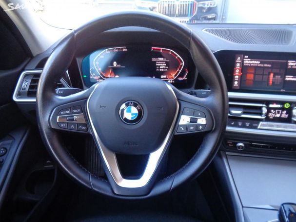 BMW 318i 115 kW image number 10