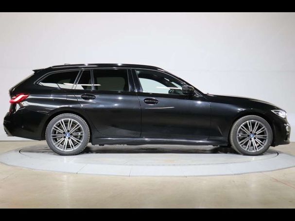 BMW 320 e Touring M Sport 150 kW image number 2