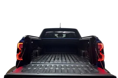 Car image 35