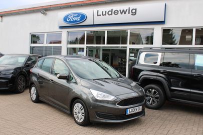 Car image 2