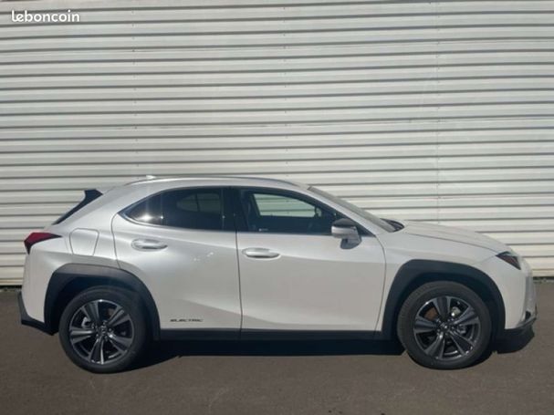 Lexus UX 300e 151 kW image number 2