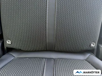 Car image 35