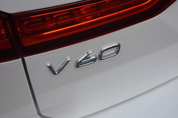 Volvo V60 Cross Country AWD B5 184 kW image number 32