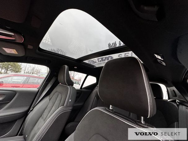 Volvo XC40 170 kW image number 23