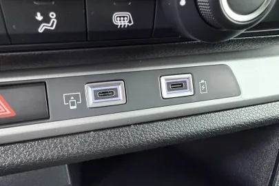 Car image 50