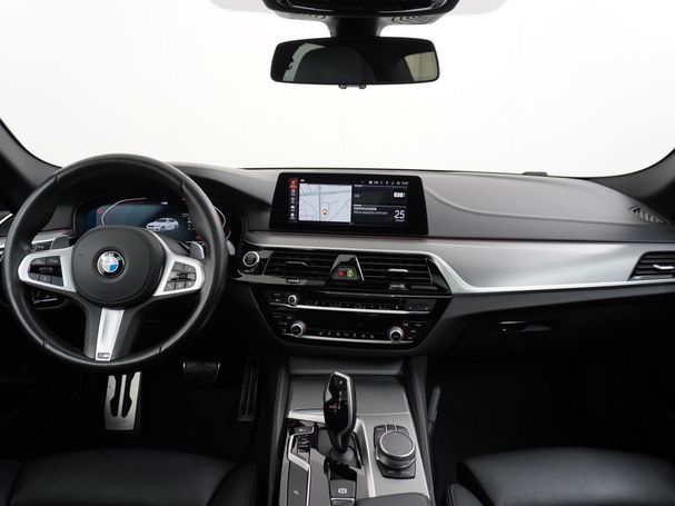 BMW 520i 135 kW image number 17