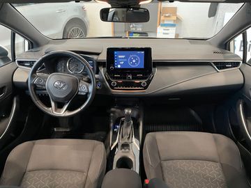 Car image 11