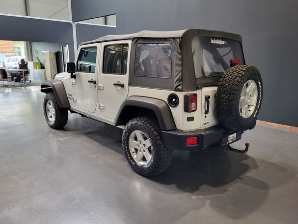 Jeep Wrangler Unlimited 2.8 CRD Sport 147 kW image number 4