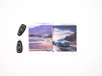 Car image 32