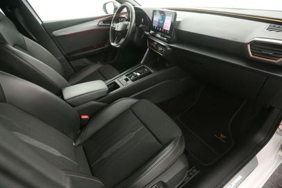 Car image 24