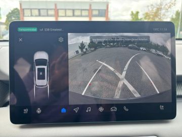 Car image 21