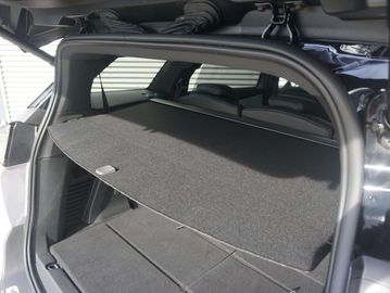 Car image 33