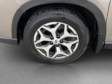 Car image 38