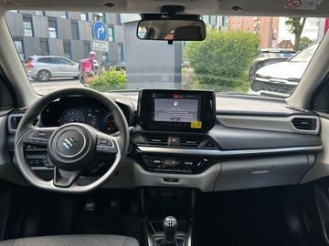 Car image 14