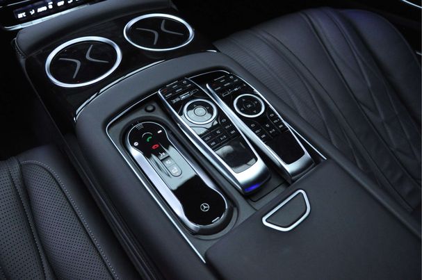 Mercedes-Benz S 65 AMG L 463 kW image number 33