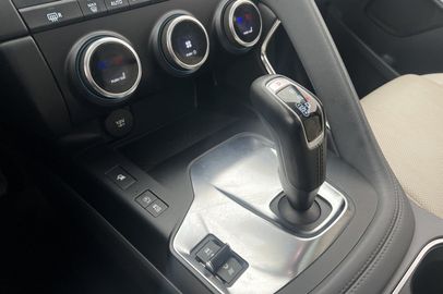 Car image 26