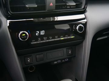 Car image 36