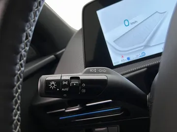 Car image 35