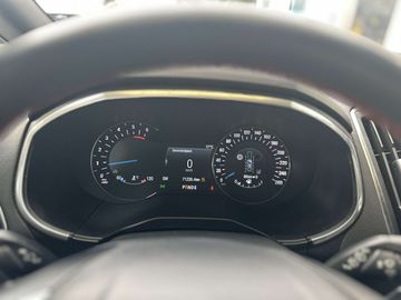 Car image 33